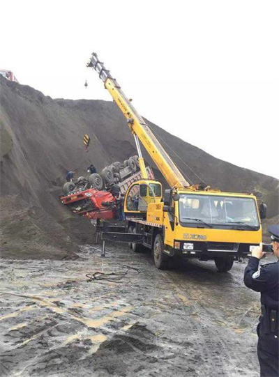 沾化上犹道路救援